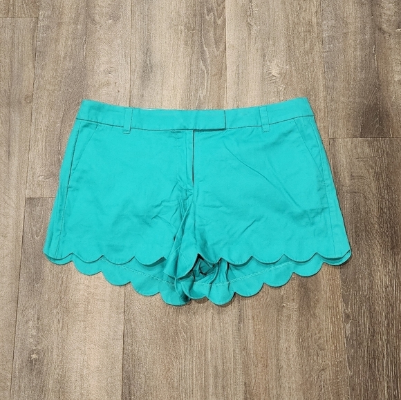 Vibrant Turquoise High Waist Shorts with Scalloped Hem - Picture 2 of 4